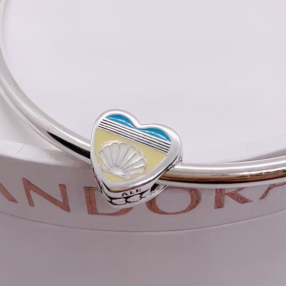 Pandora Cape May Seashell Beach Scene Charm Travel Heart Pendant - Picture 1 of 3